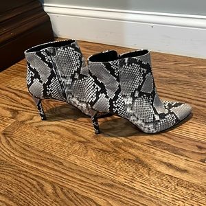 Banana republic Snakeskin boot